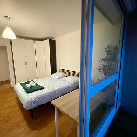 Daire Bngo I Le Spacieux I 12 Personnes, 5 Chambres, 2 Salle De Bain, Parking Prive, Wc Separe, Wifi