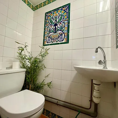 Daire Bngo I Le Spacieux I 12 Personnes, 5 Chambres, 2 Salle De Bain, Parking Prive, Wc Separe, Wifi